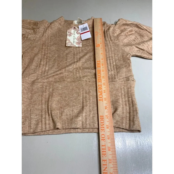 Band of Gypsies Ribbed Knit Puff Sleeve Cropped Sweater Beige XS - Picture 8 of 9